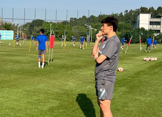 这么一大笔财富，没有人能按捺住心底的兴奋。